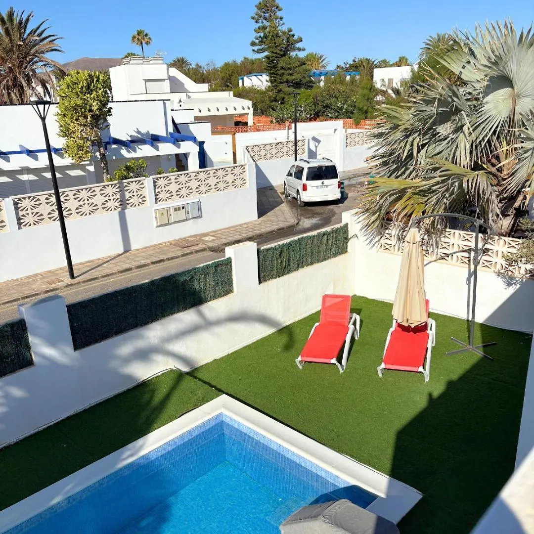 Beachfront Villa - La Casa Del Mar コラレホ 0*,