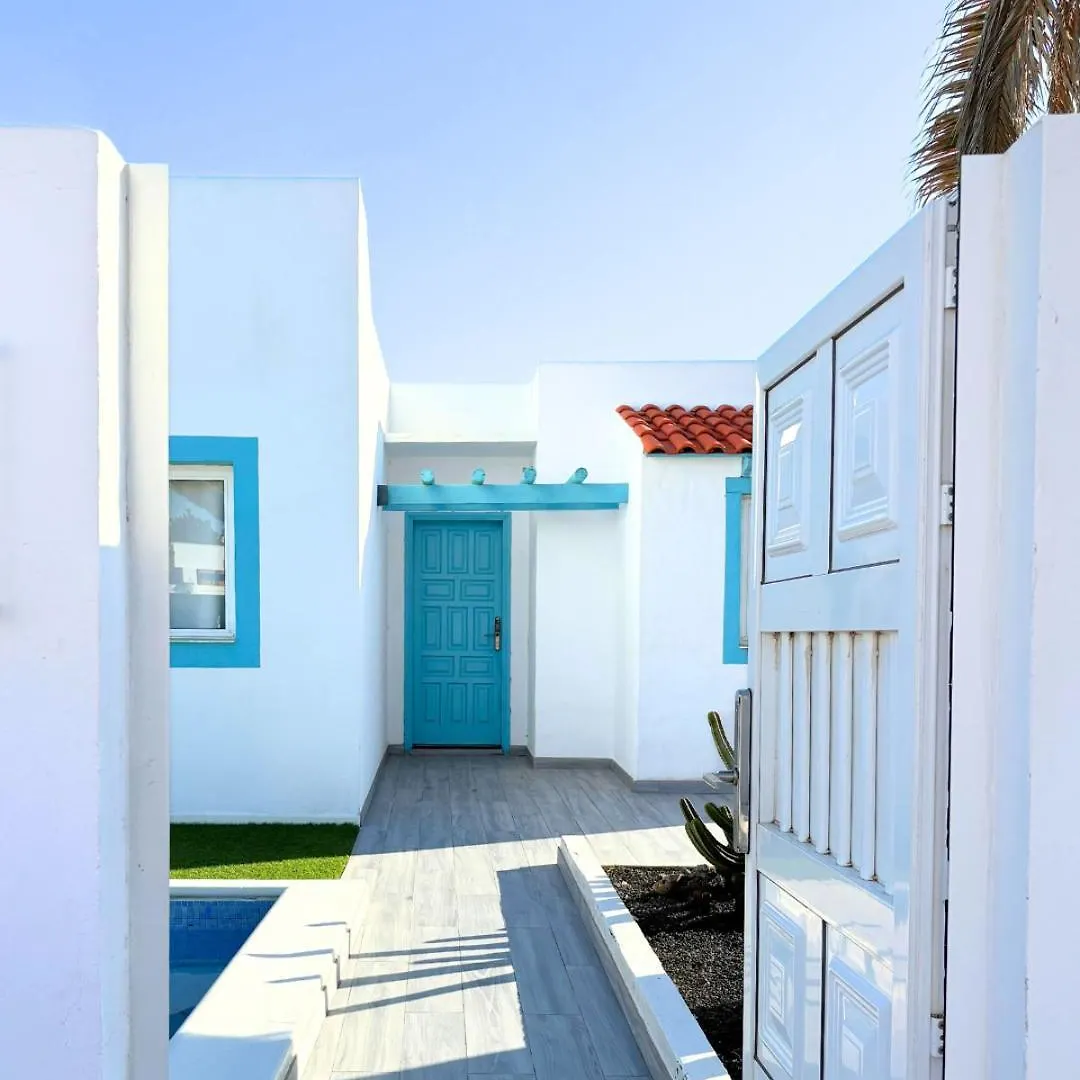Beachfront Villa - La Casa Del Mar コラレホ スペイン