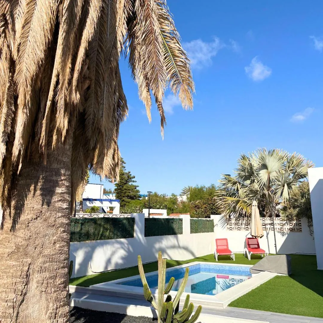 Beachfront Villa - La Casa Del Mar コラレホ